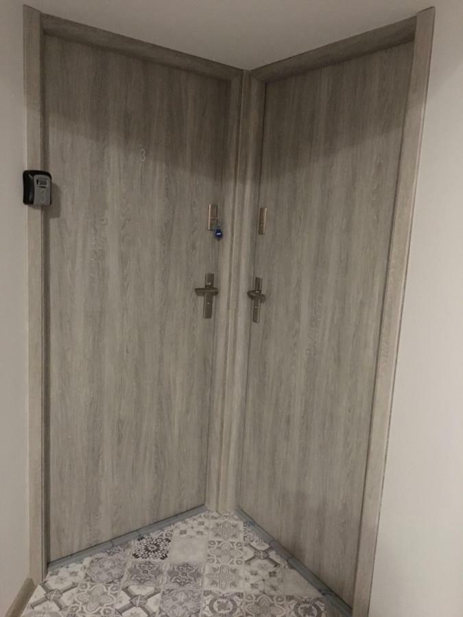 Old Cracow Apartments คราคูฟ ภายนอก รูปภาพ