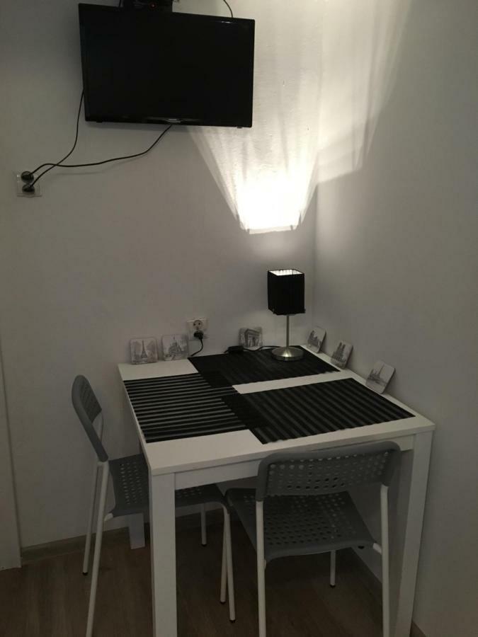 Old Cracow Apartments คราคูฟ ภายนอก รูปภาพ