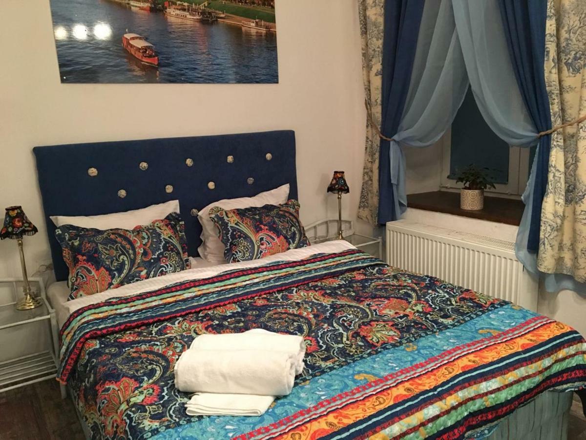 Old Cracow Apartments คราคูฟ ภายนอก รูปภาพ
